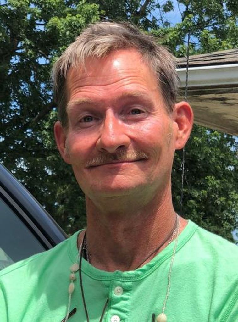 Christopher James Scheer Profile Photo