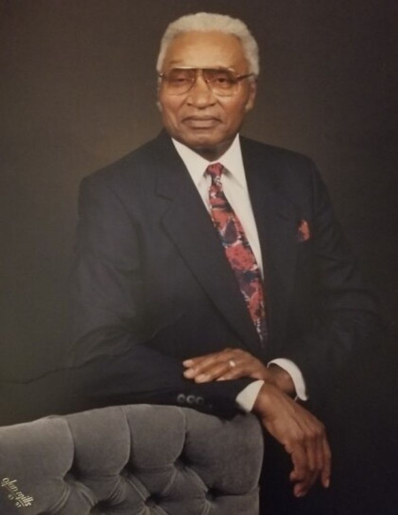 LUEN NEWSOME
