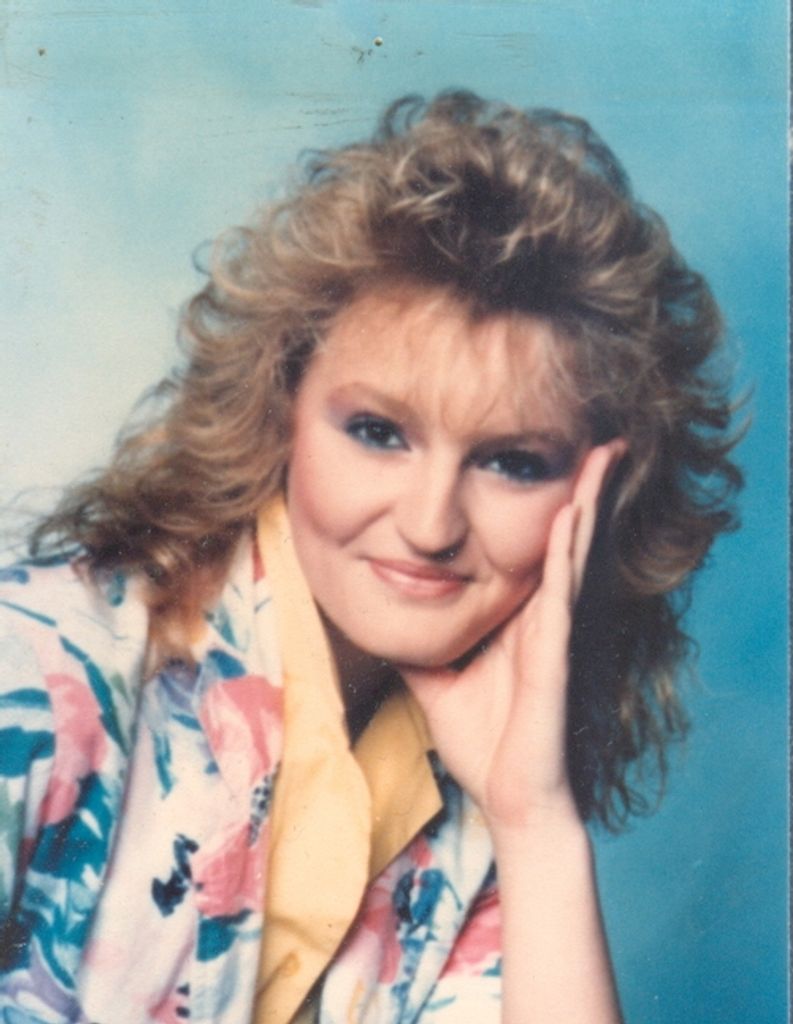 Holly Marie Phillips (Phillips) Profile Photo