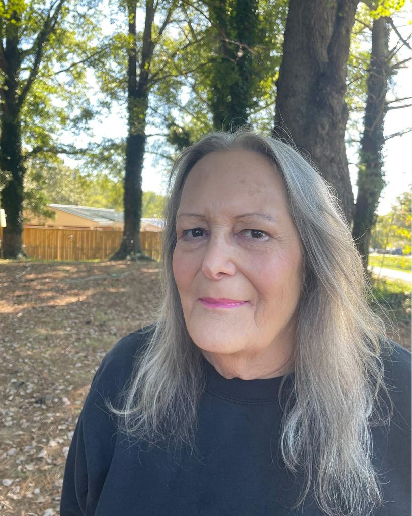 Beth Dix Profile Photo