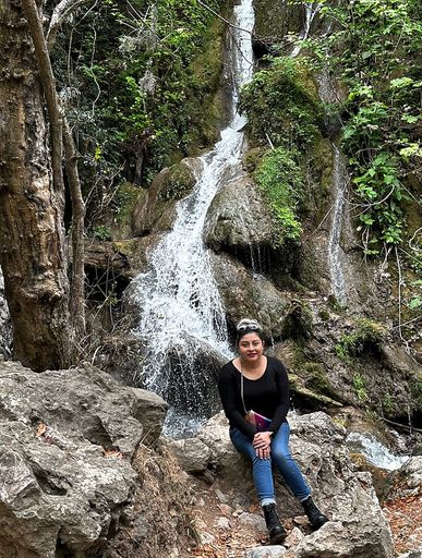 Karen Lizbeth Medellin photo gallery thumbnail 14 of 204