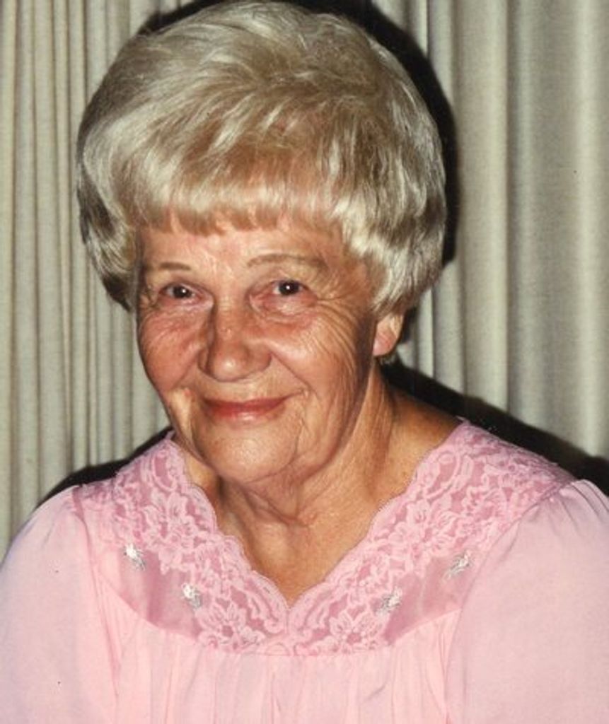 Clara Homiak Profile Photo