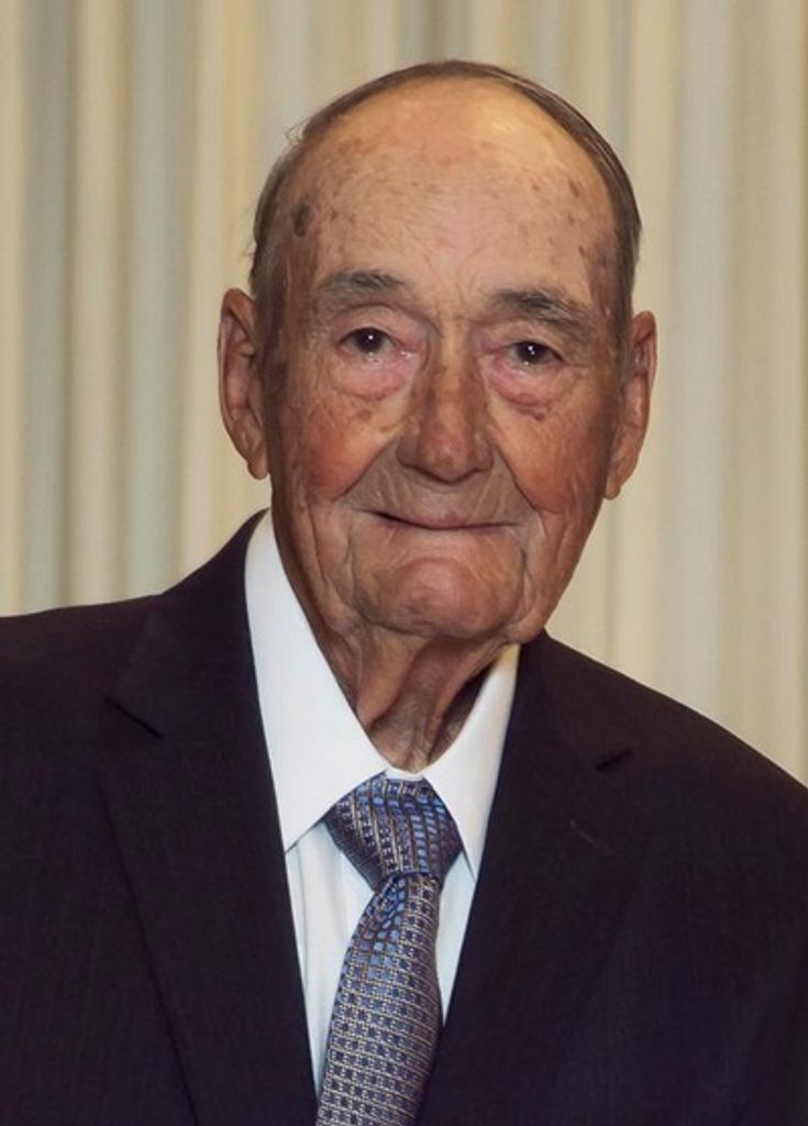 E.B.   Rozzell