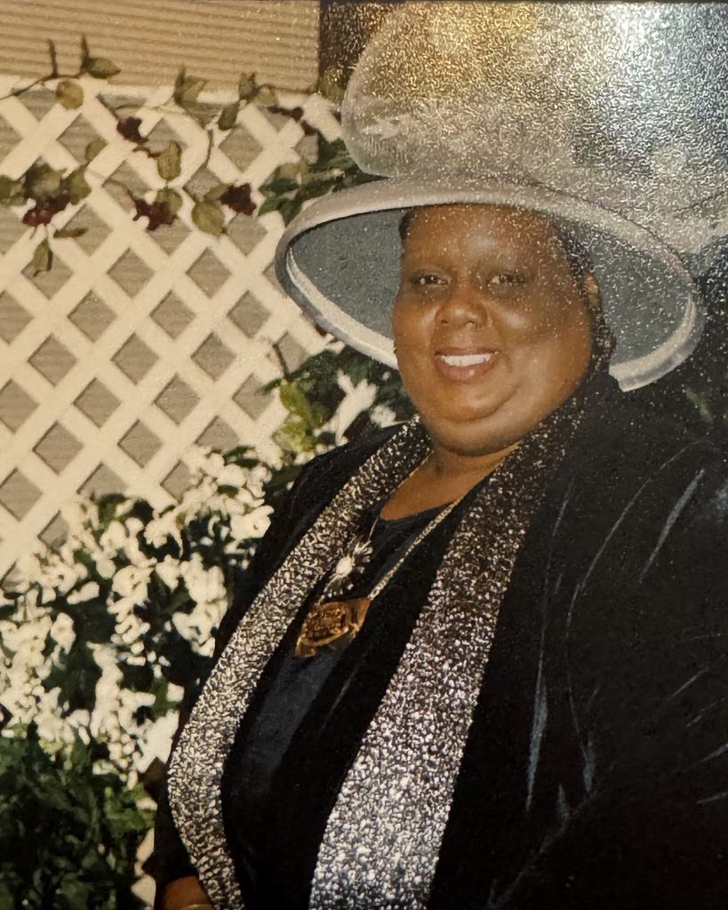 First Lady Jurunist Mills Profile Photo