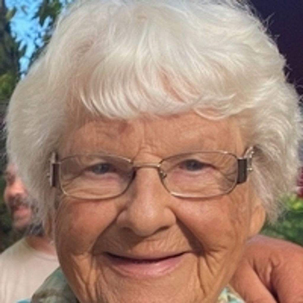 Florence (Tillie) Moore Profile Photo
