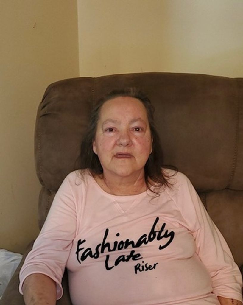 Reaber Jeanett Land Profile Photo
