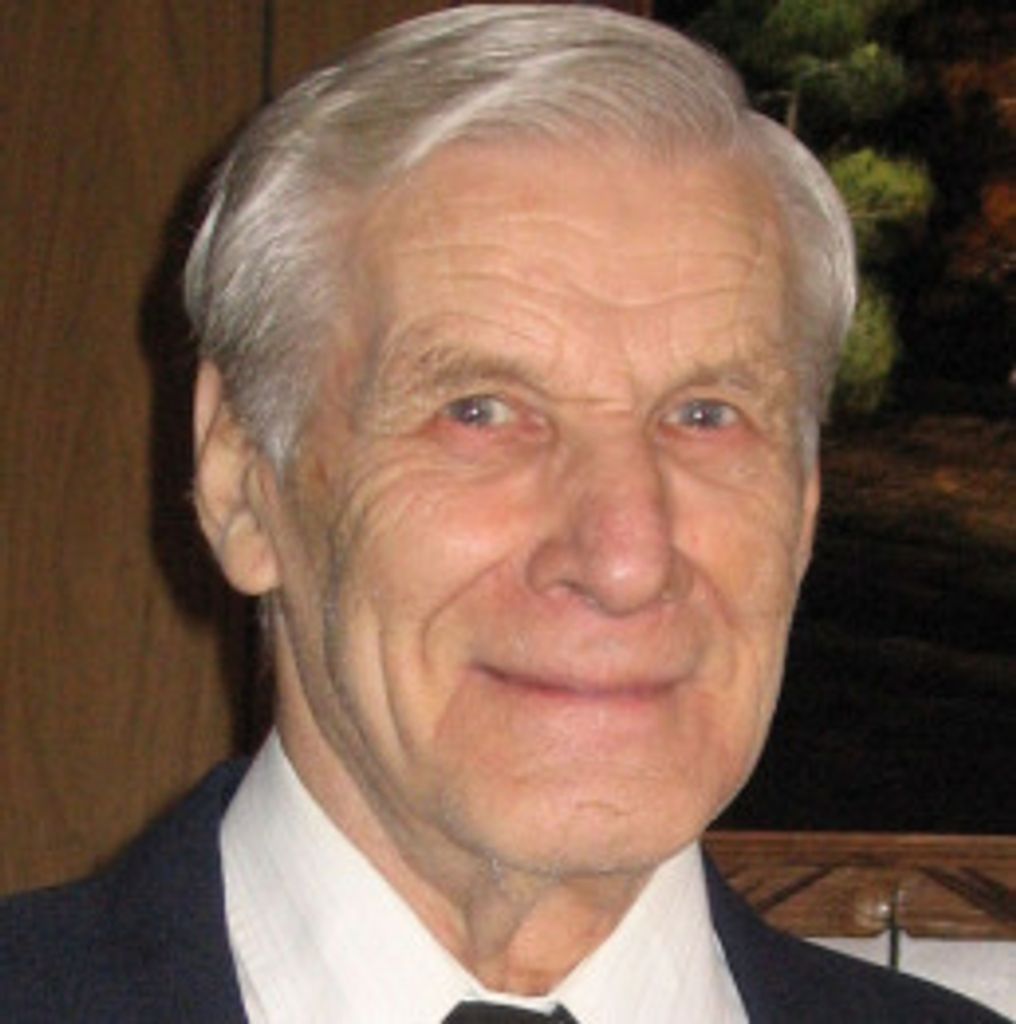 Morris Leuszler Profile Photo