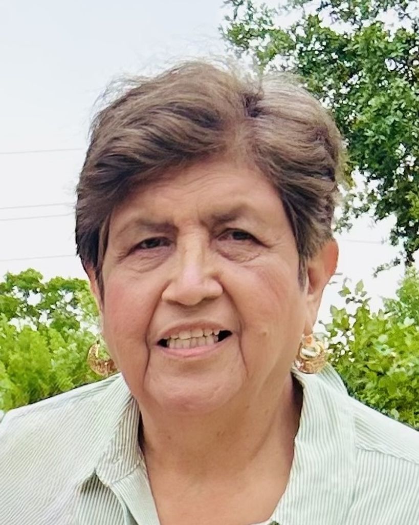 Maria Reveca "Rebecca" Sandoval Profile Photo