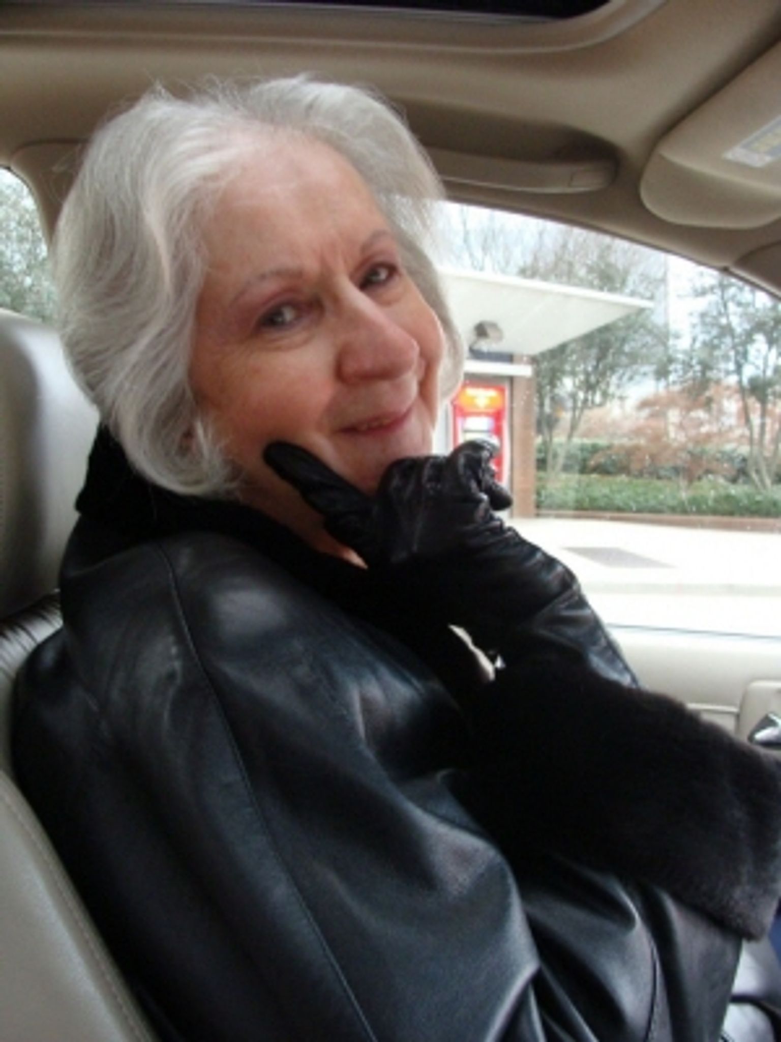 Sandra Lewis Mcleod photo gallery image 1 of 11