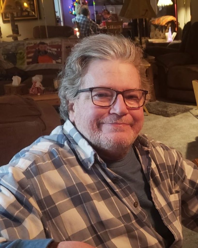 Stephen Campbell Profile Photo
