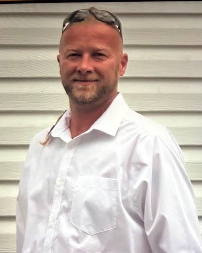 Rion Creighton Henderson Profile Photo
