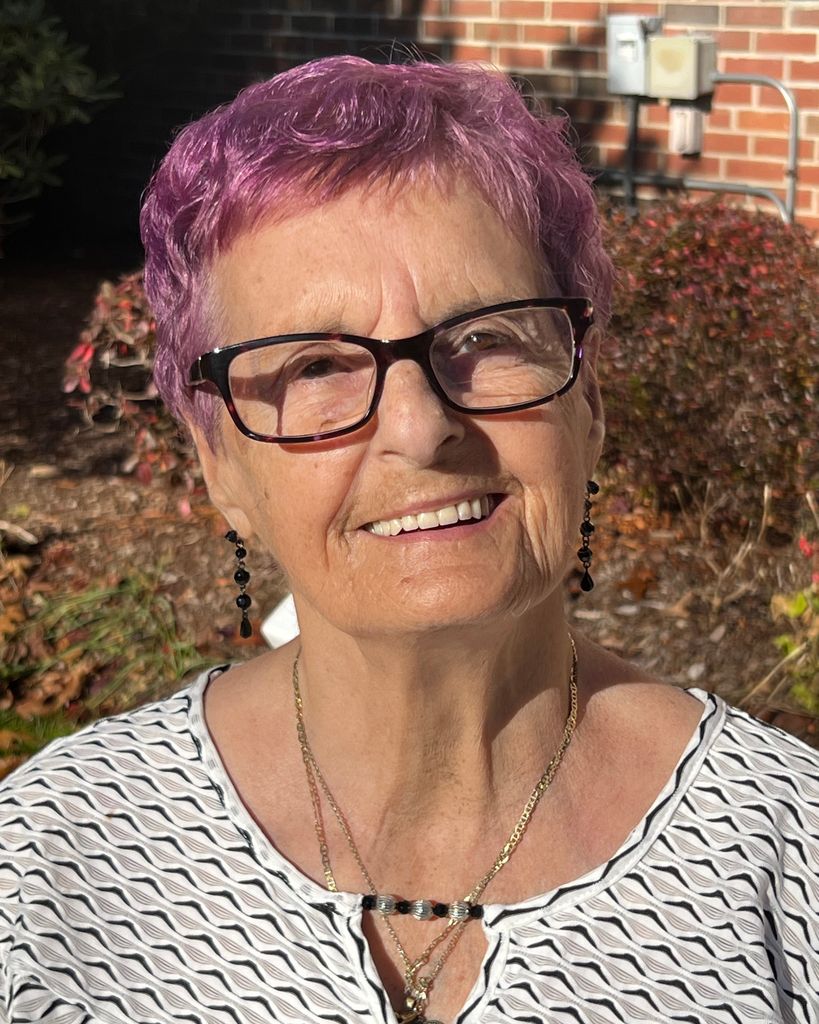 Louise Claire Stedman Profile Photo