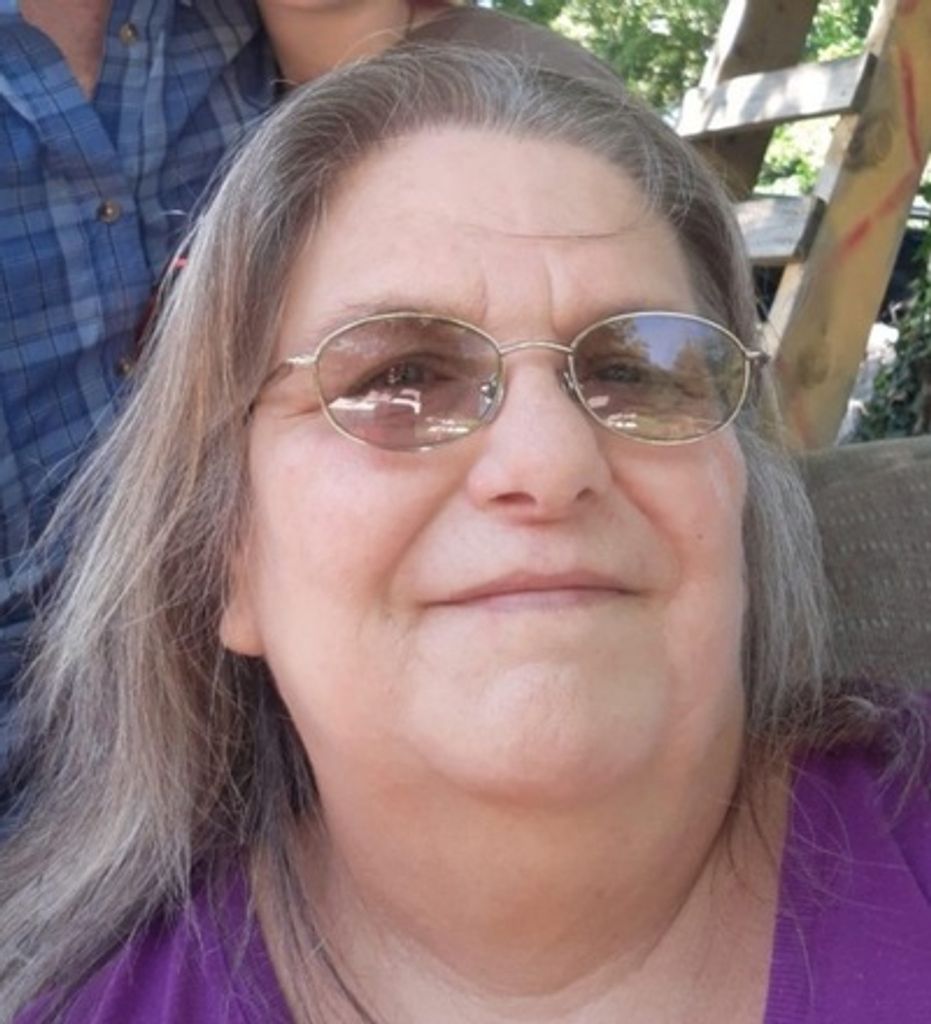 Tina L. Tuttle Profile Photo
