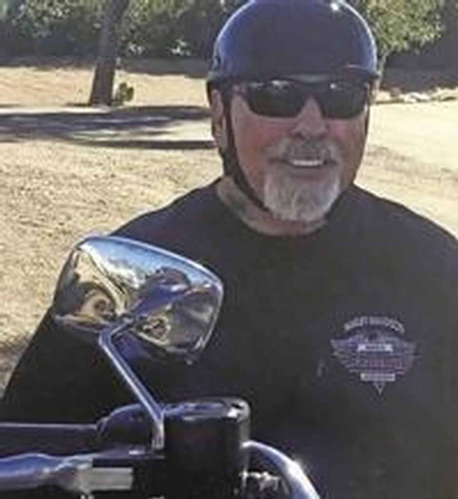 Robert Watts Profile Photo