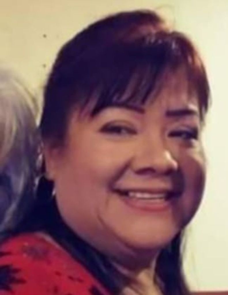 Olivia Gandar Moncivais Profile Photo