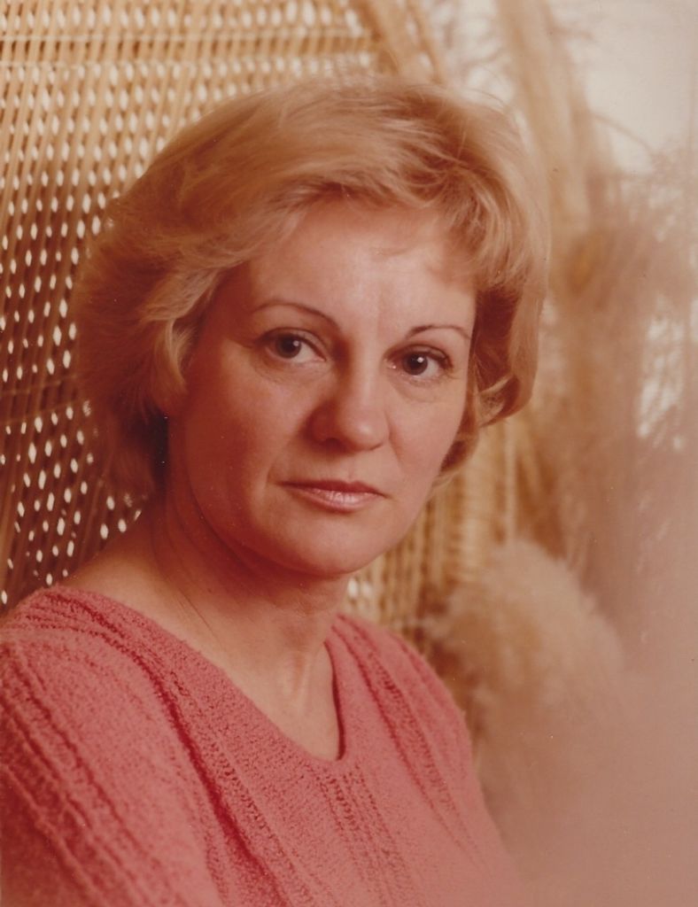 Betty Roberta Stazenski Profile Photo