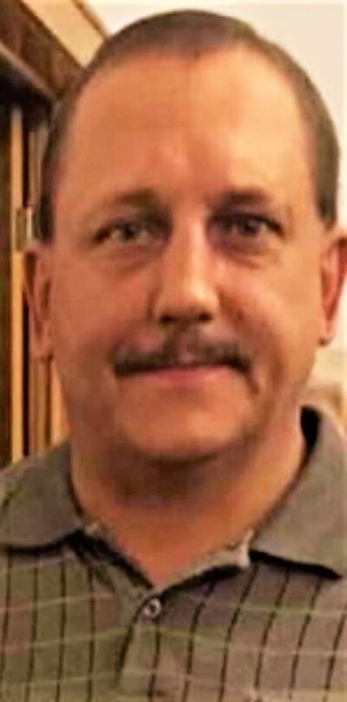 Daniel Wayne Moss Profile Photo