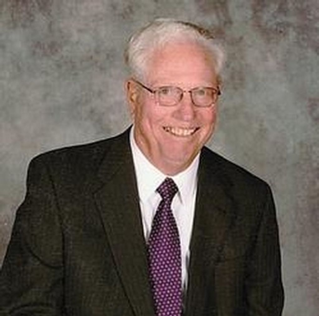 Leon Louis Schilling Profile Photo