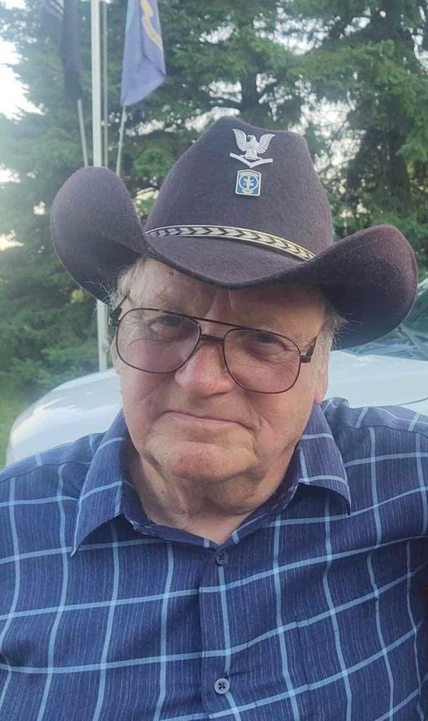 Robert Suckow Profile Photo