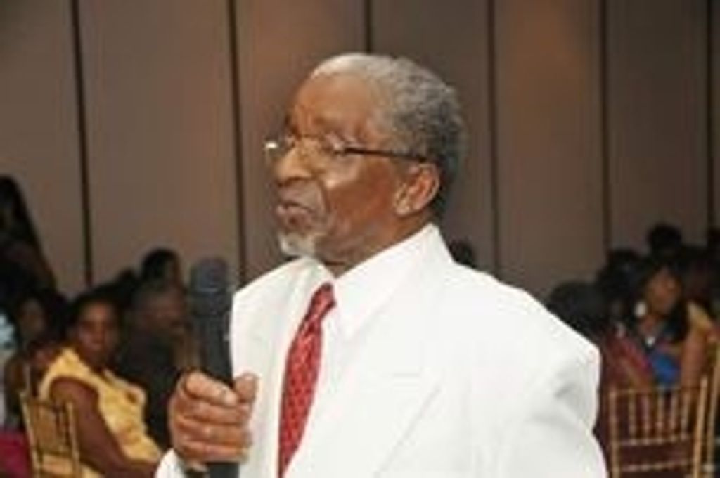 Mr Vincent Leslie