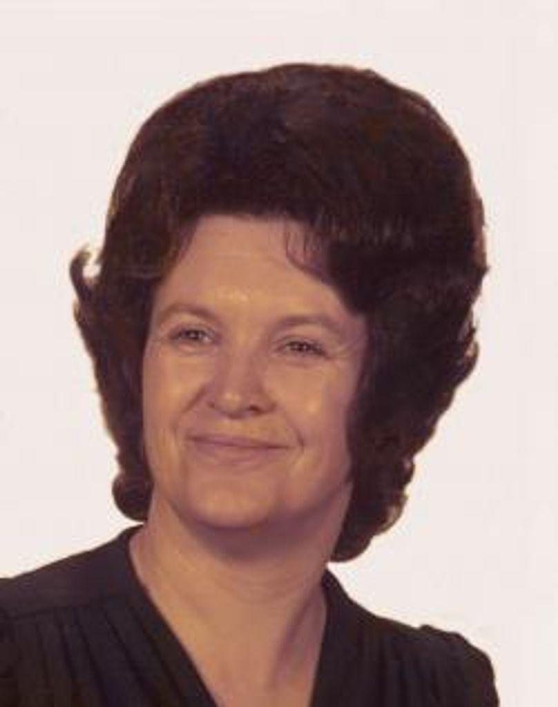 Mrs.  Dorothy Lee Naylor, 76