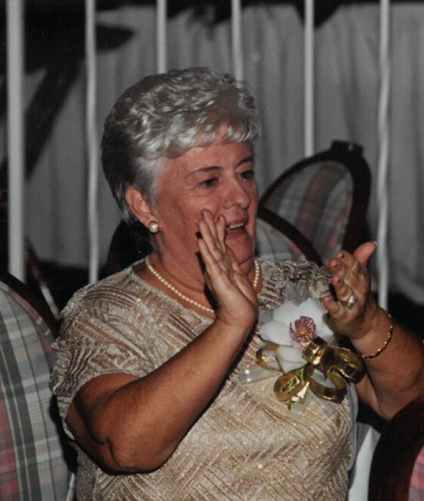 Maureen  R Angelone