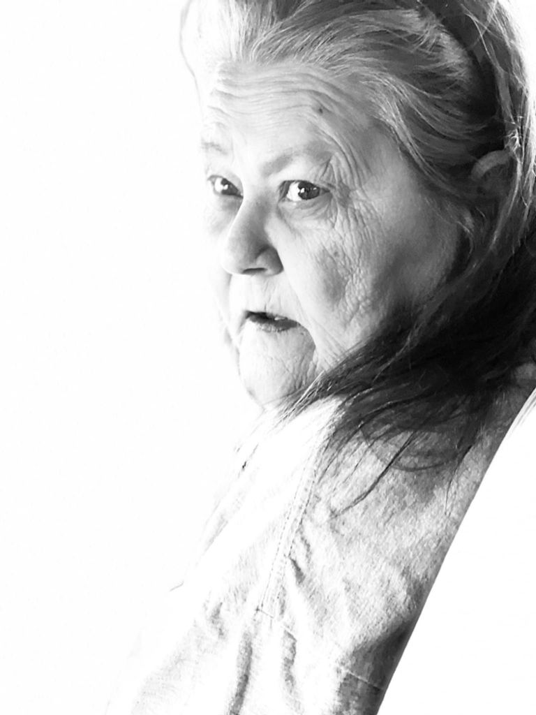 Tina Treon Clinton Profile Photo