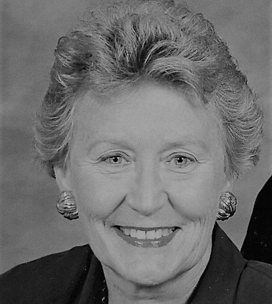 Eunice  Fay (Nina)  Mccunniff