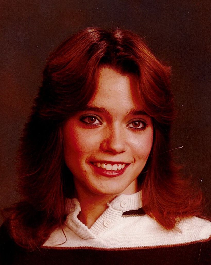 Claire Lewis Profile Photo