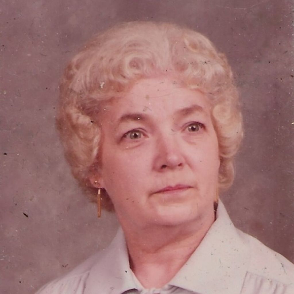Pauline Hartos