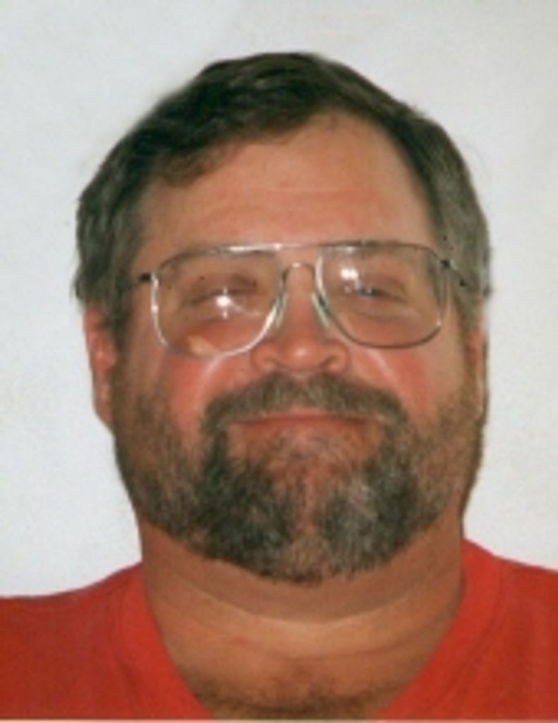 Kenneth Mathew Holoubek