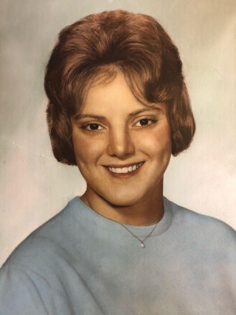 Constance "Connie" J. (Lewellen)  Lammer