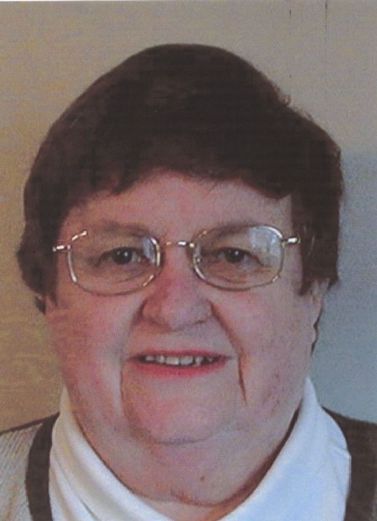 Carolyn R. (Eastman)  Chase