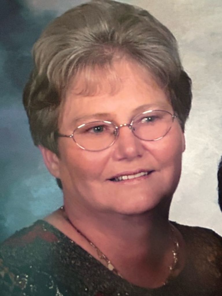 Anna Lou Sumrall Profile Photo