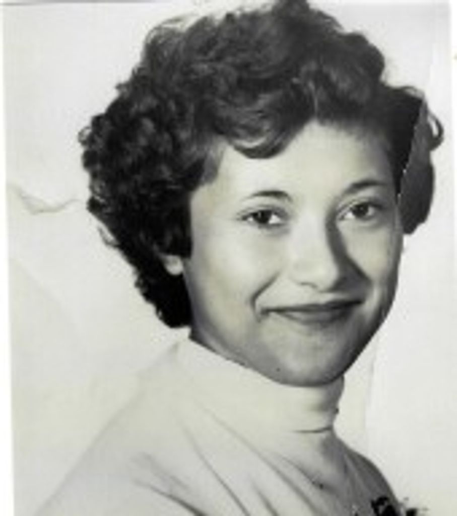 Amelia E Pena