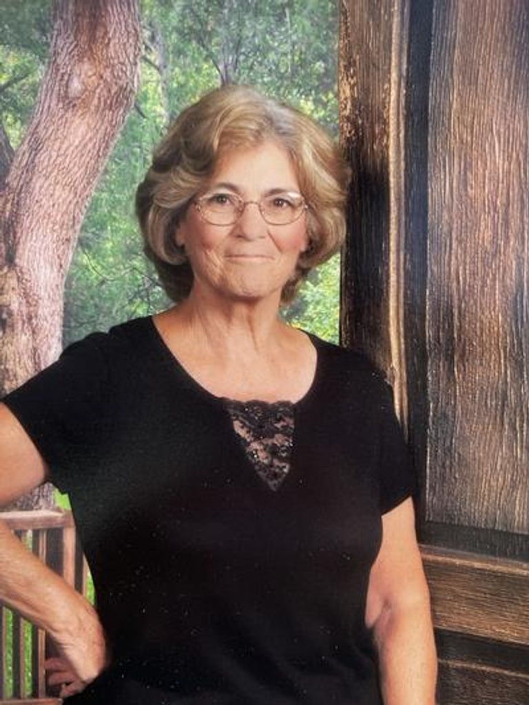 Louise Ann Huntley Profile Photo