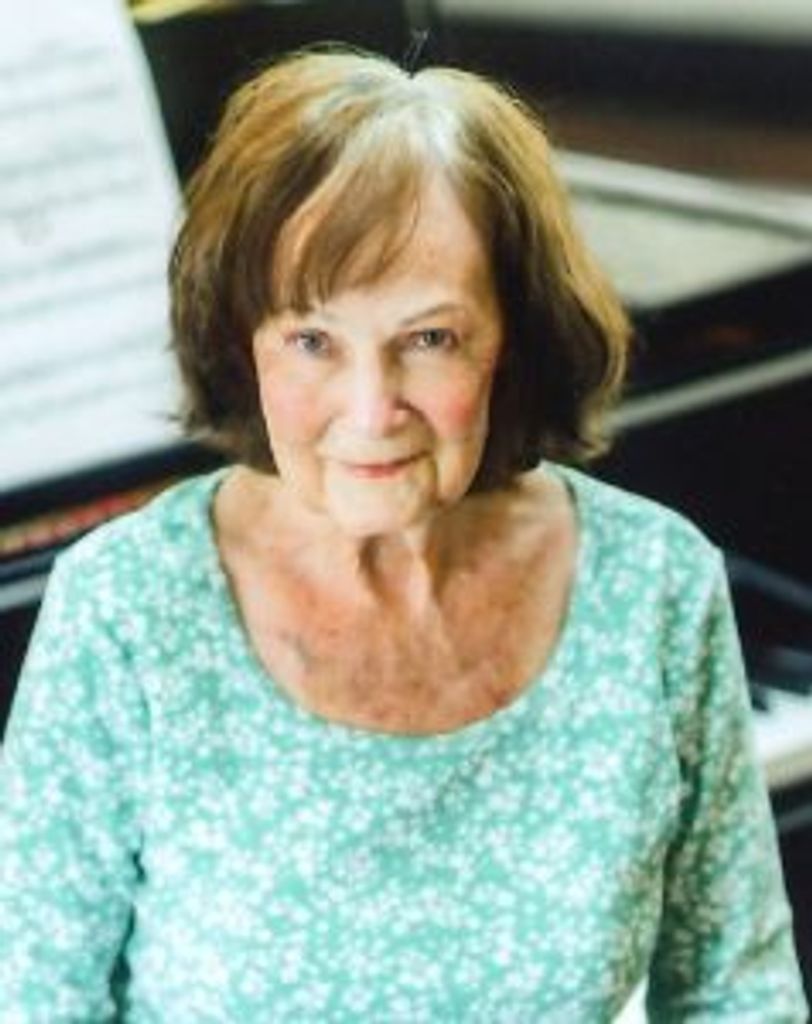 Helen Ruth Williams Profile Photo