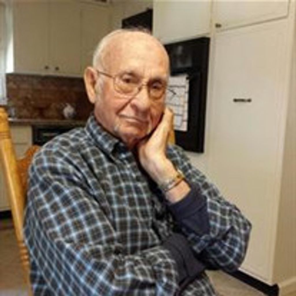 Sam Lindsay Profile Photo