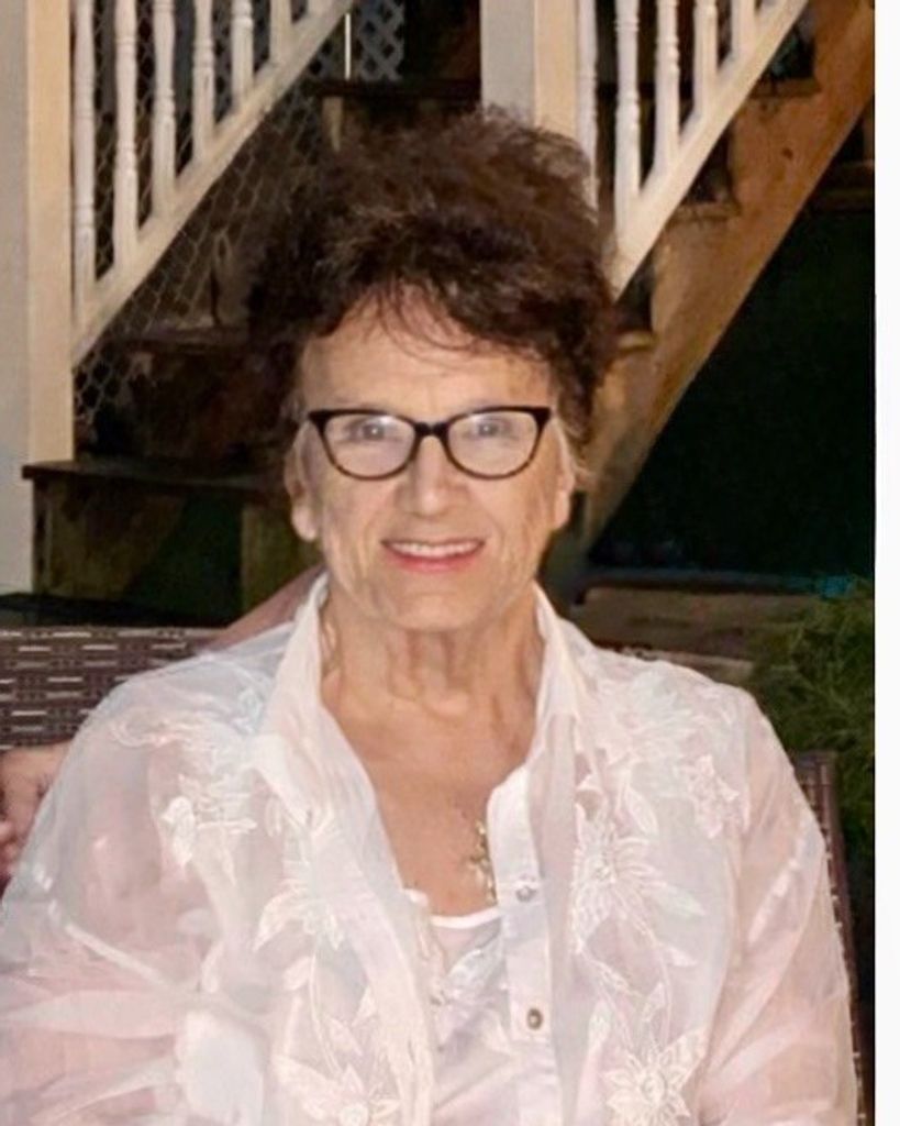 Elizabeth Charnitski Profile Photo