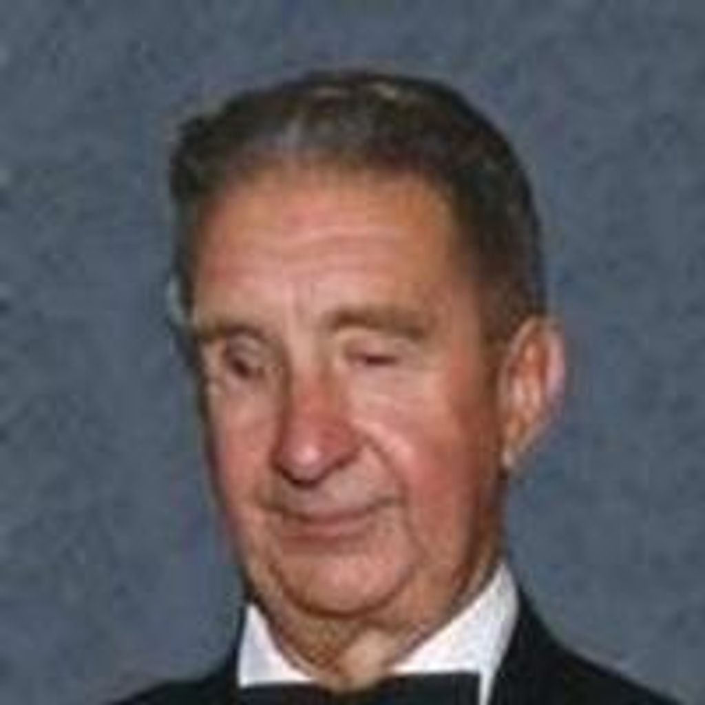 Dean Holzer