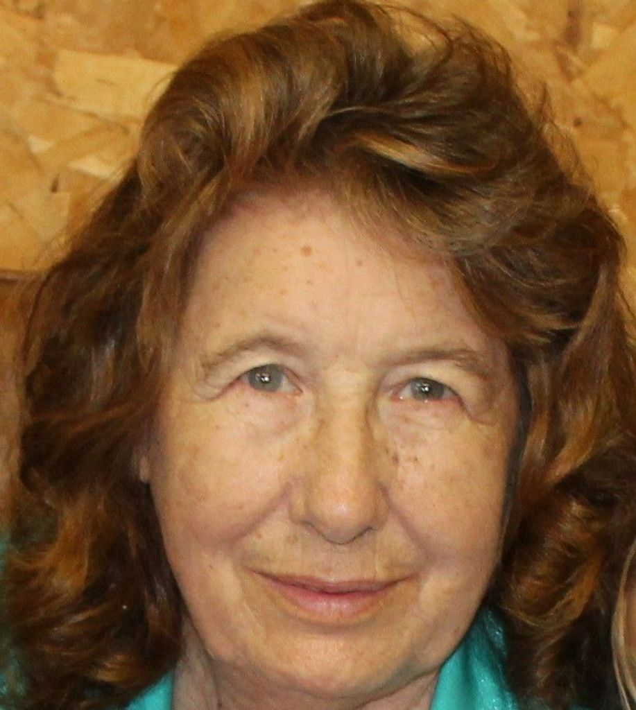 Mrs.  Elsie Johnson Davis, 76