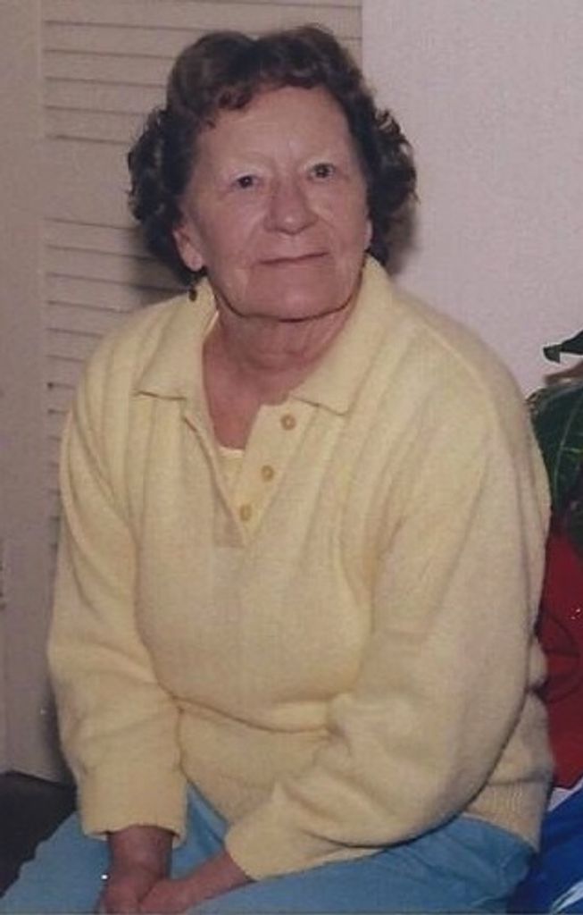 Carolyn Mae  Wood