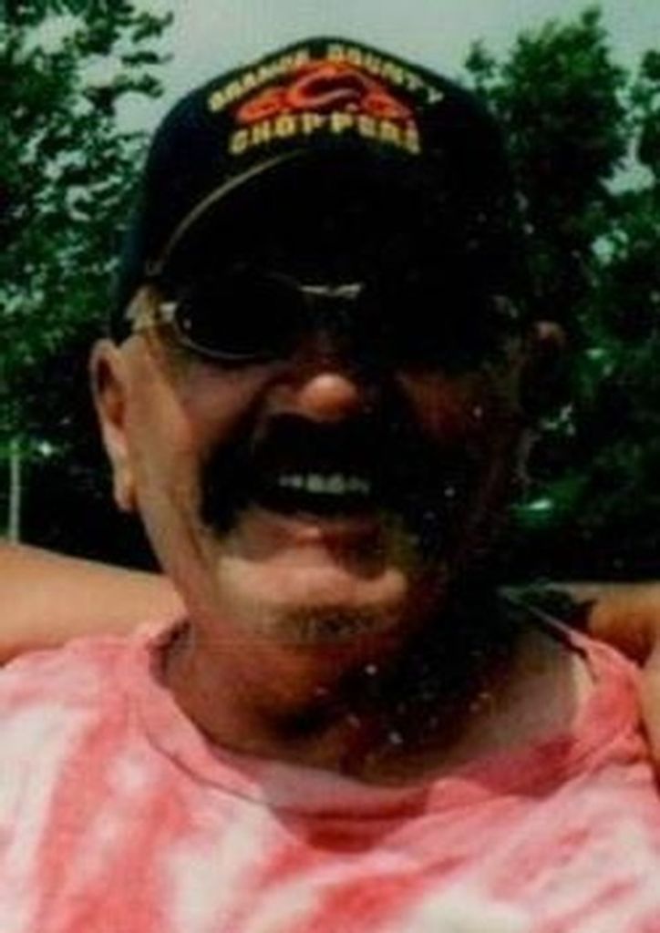 Carlos E. Thompson