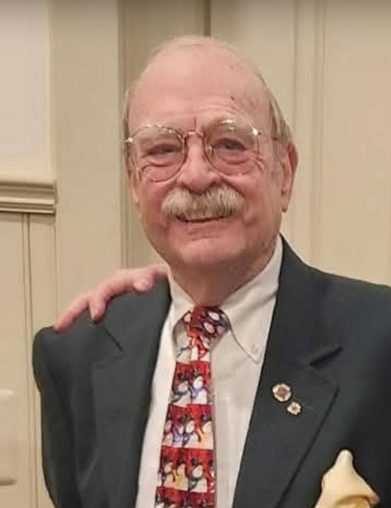 Elliott Cummings Profile Photo