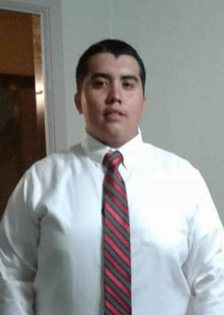 Luis F Escalante Nieves Profile Photo
