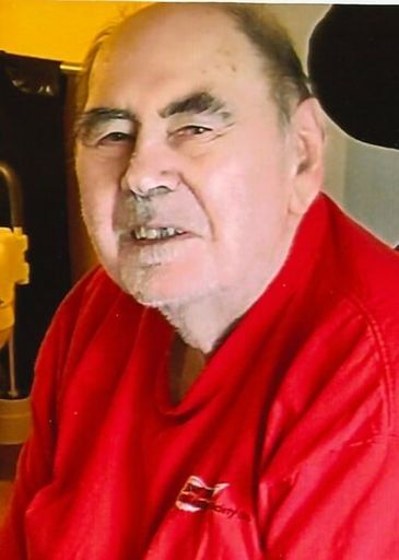 Duane "Pete" Edward Stelling photo gallery thumbnail 1 of 38