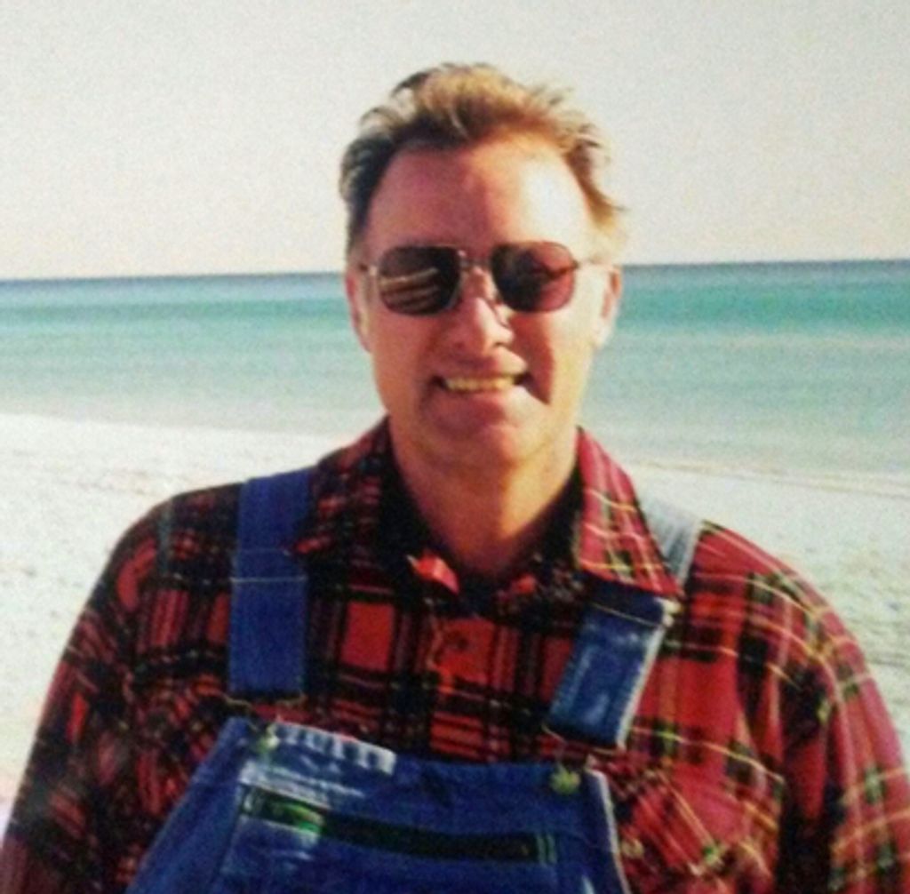 Robert Devaughan Profile Photo