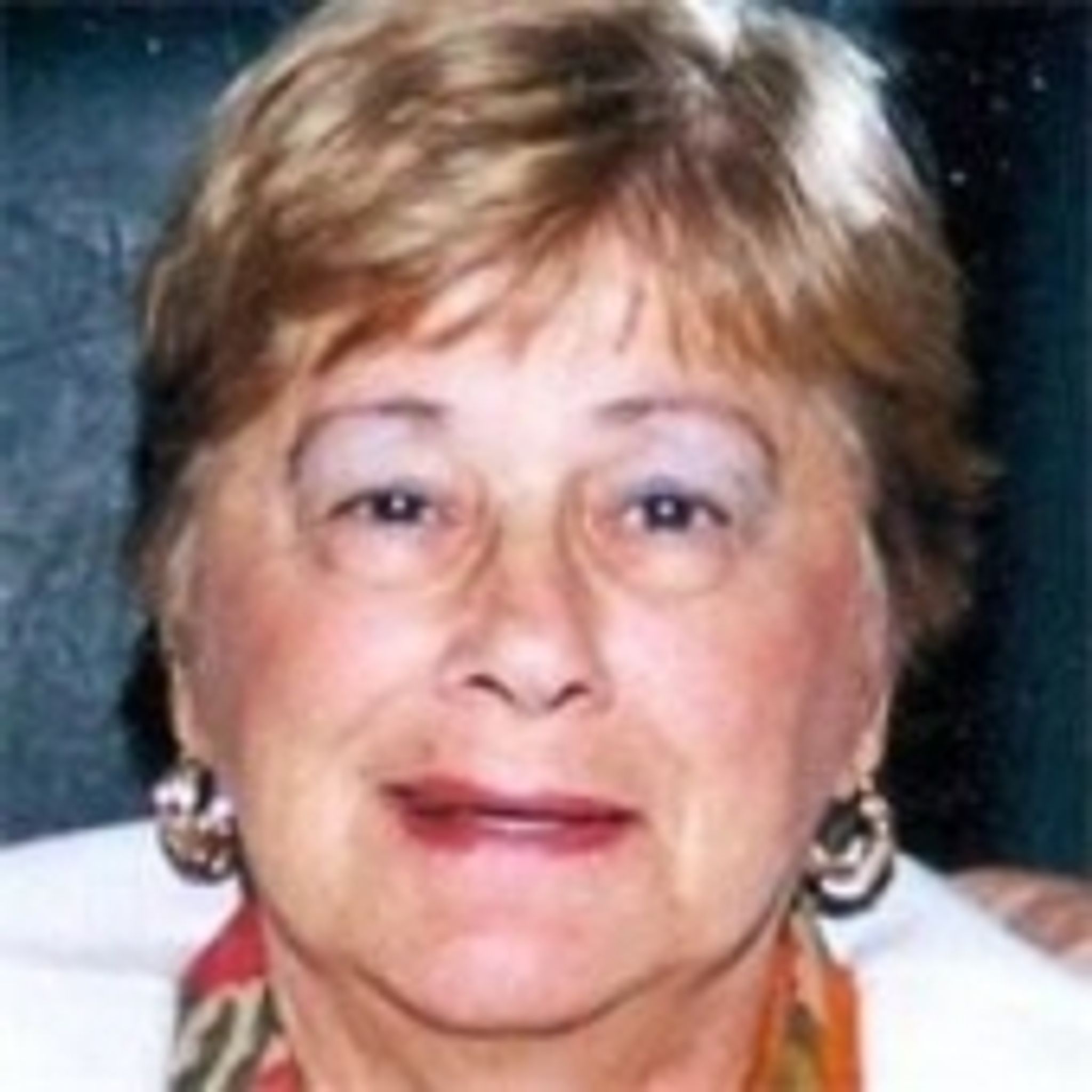 Roseline Eva Munz photo gallery image 1 of 1