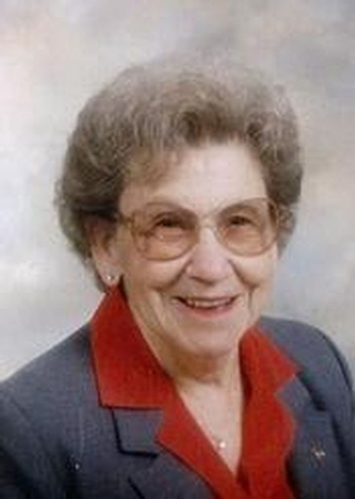 Pearlie M Thomas