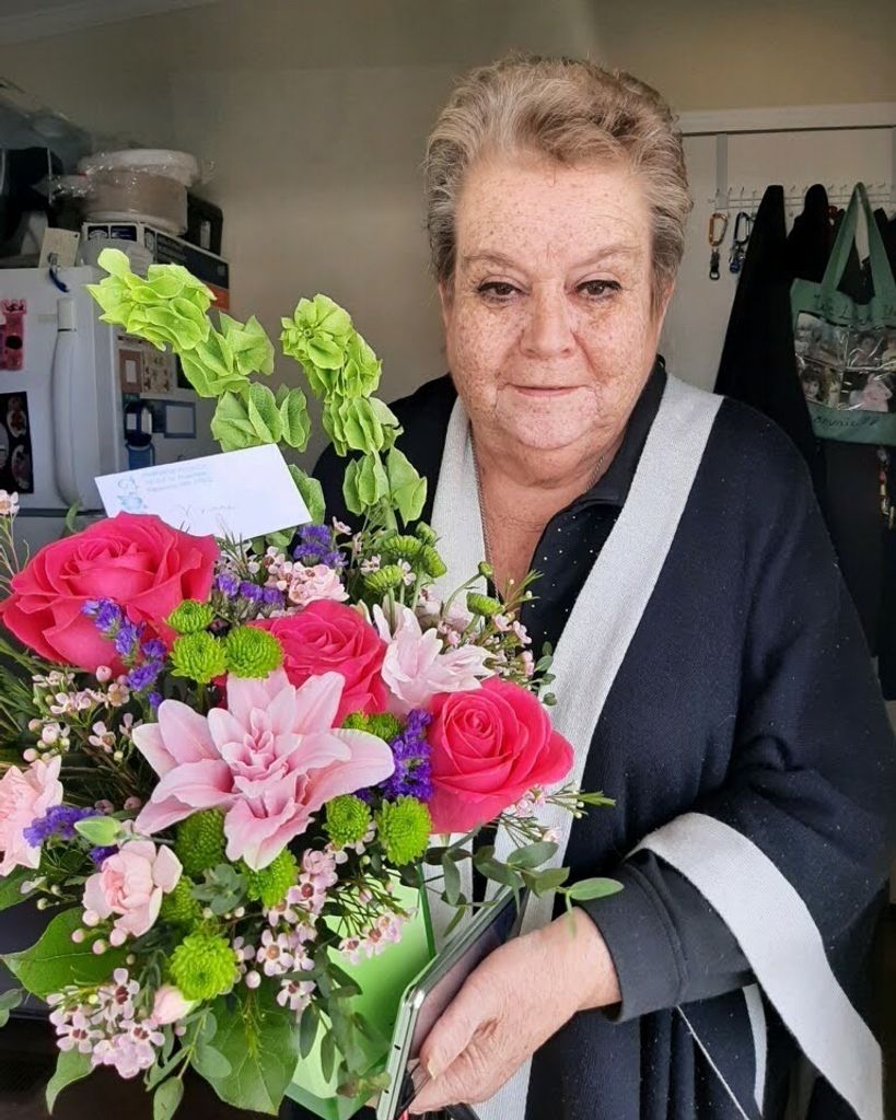 Viviane E. Medina